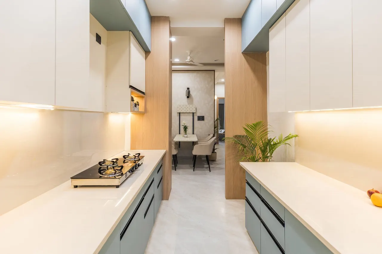 Kitchen, towards the dining